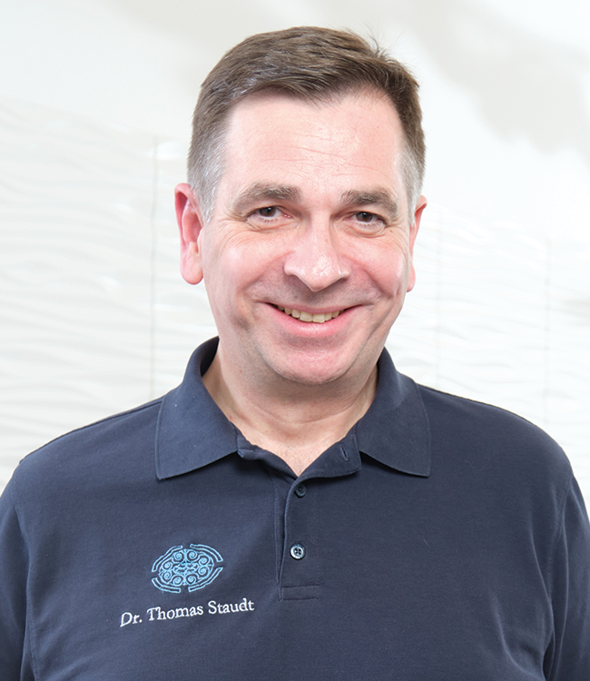 Dr. Thomas Staudt